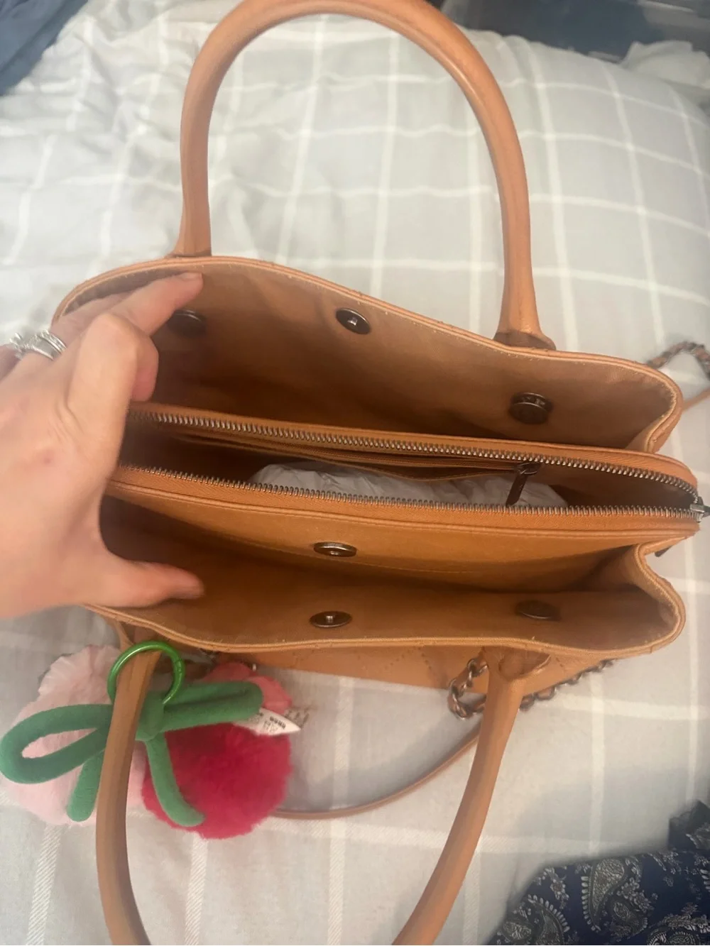 💯 Auth CHANEL Quilted Camel Leather Shoulder Bag with Chain Strap